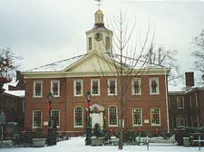 Picture of Holiday-Decorated Talbot County Circuit Courthouse - Present Day