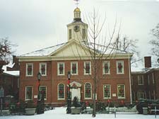 Picture of Holiday-Decorated Talbot County Circuit Courthouse - Present Day